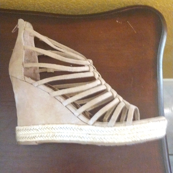 Carlos Santana Shoes - 🔥 SALE! Carlos by CARLOS SANTANA. Cute! Women wedge strappy sandal.